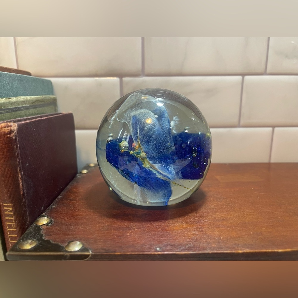 Vintage Kerry Glass Paperweight – Handcrafted in Ireland – Blue & Gold Swirl